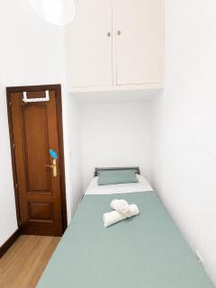 Amplio apartamento en Malasaña con aire acondicionado - 3