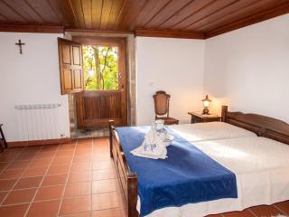 Charming house with fireplace, mountain view, Ponte da Barca - 7