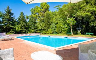 Comfortable Apartment in Fabriano, 35 m² with Shared Pool - 0