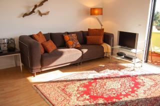 Modern Apartment in Alvor with Shared Pool (70 m²) - 0