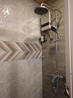 LFR Legacy Apartelle-Unit 1, 3 Bedroom Unit with Kitchen & Parking - 5