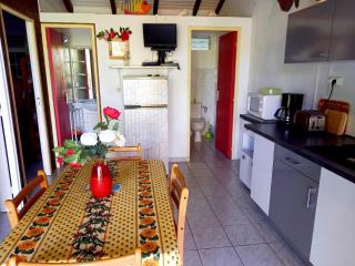 Bungalow confortable à Deshaies avec vue mer, jardin clôturé - 0