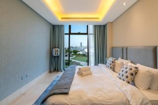 3 Bed with Private Beach In Palm Jumeirah - 2
