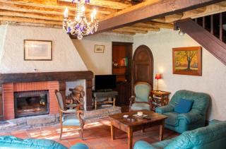Maison familiale chaleureuse à Augirein avec grand jardin. - 6