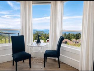 Seaview Executive Home - 2