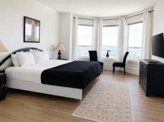 Seaview Executive Home - 3