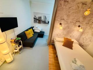 Palacio Real Gardenfront Stylish&Intimate Studio - 9