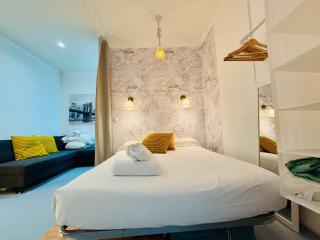Palacio Real Gardenfront Stylish&Intimate Studio - 1