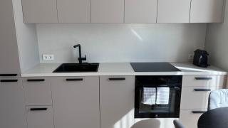 Central Apartment with Balcony - 3
