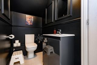 Stylish 5-Bed, 2-Bath House Near Edinburgh Centre - 6