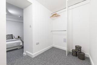 Charming Two Bed - Two Bath Apt (25KM) - 1