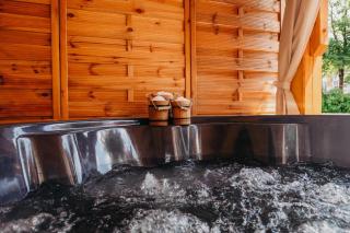Domki & Jacuzzi w Centrum Soliny 885-053-839 - 3