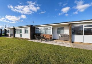 Lovely 4 Berth Chalet For Hire At California Sands In Norfolk Ref 52350Cs - Scratby - 0