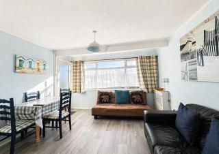 Lovely 4 Berth Chalet For Hire At California Sands In Norfolk Ref 52350Cs - Scratby - 7