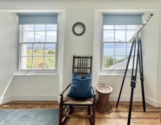 3 bedroom stunning house with garden and amazing sea views - 6