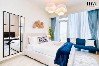 Chic & Cozy Studio Stay - Bloom Towers, JVC Dubai - 0