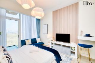 Chic & Cozy Studio Stay - Bloom Towers, JVC Dubai - 9
