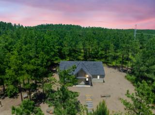 Private Escape| Hot tub| Fire Pit| Trail Access - 2