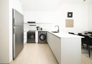 Luxury 1-Bedroom Apartment in Binghatti Crescent, JVC Dubai - 5