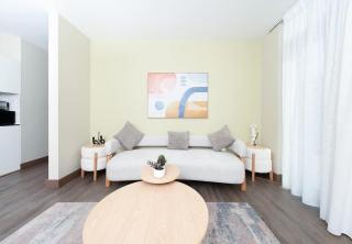 Spacious 2 Bed in Binghatti Gateway - 4