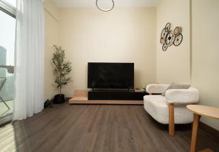 Spacious 2 Bed in Binghatti Gateway - 3