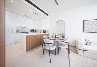 Beautiful 1-Bedroom Apartment at Binghatti Azure - JVC - 7