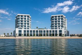 Stunning Beachfront Studio at Blue Bay Walk - Ajmal Makan - 8