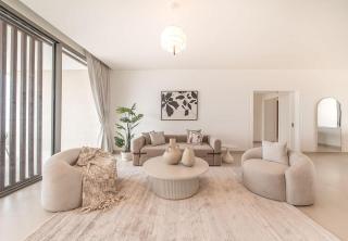 Premium 2 Bedroom Apartment with Maid Room and Sea Views in Seaside Hills - 4