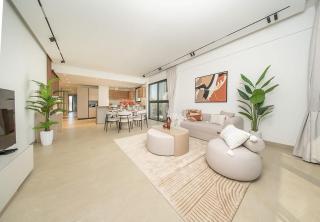 Luxury 3BR with Golf & Lake Views - 0