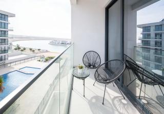 Gorgeous 1 Bed Apartment in Blue Bay Walk - 9
