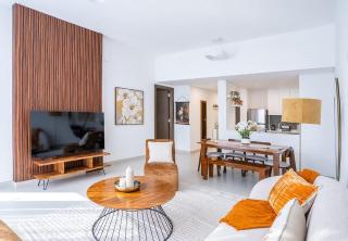 Gorgeous 1 Bed Apartment in Blue Bay Walk - 8