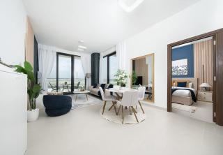 Modern Waterfront 1-Bedroom Apartment - Blue Bay Walk - 5