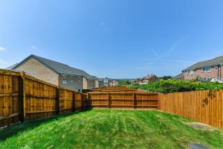 Modern 2-Bed New Build Home with EV Charger, Garden & 900 Mbps Wi-Fi | Eastwood, Nottingham - 2