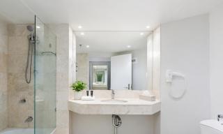 Mantra on View Surfers Paradise by Ready Set Stay - 7