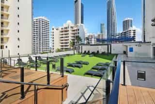 Mantra on View Surfers Paradise by Ready Set Stay - 9