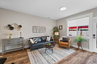 Carlton Townhouse 6 Dog Friendly 1BK Wine-Dine - 1