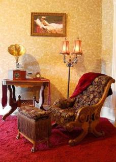 Alexander Mansion Bed and Breakfast - 8