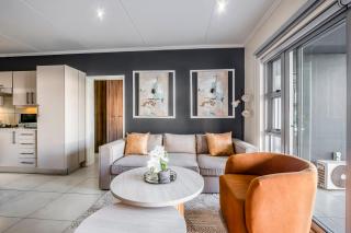 Sandton Luxury 2bed Turner Haven - 3