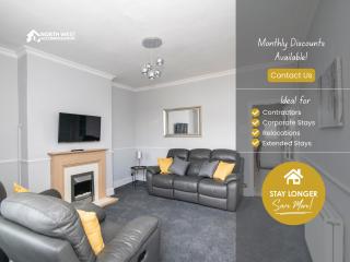 Comfy 2-Bedroom Family & Contractor Home in Bolton with Free Wi-Fi and Street Parking By North West Accommodation - Bolton - 0