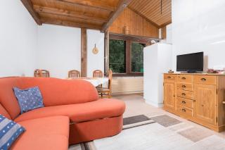 Cozy Diemtigtal Maisonette - Alpine Charm Parking - 5