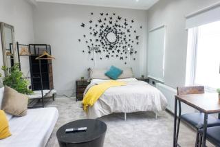 Stylish Private Room in Croydon with FREE Street Parking - 0