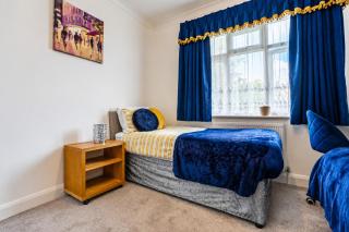 Large 4BR Family Home Streatham Hill Sleeps 8 - 1