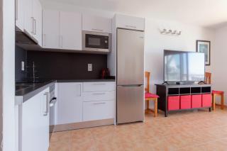 DARUMA APARTMENTS 2-Bedroom Duplex with Sea Views - 4
