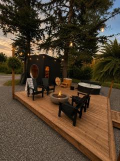 Wolegib Waterfront Retreat with Hot Tub - 4