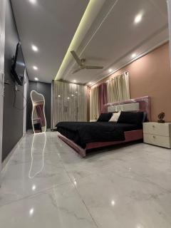 1BHK Elite Apartment Bahria Lahore - 3