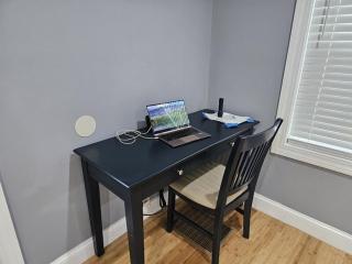 Lavish 4 bed house in Worcester - 2