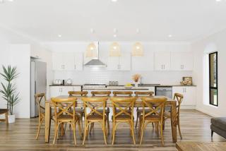 Las Palmas Hunter Valley Estate, 11m Pool, Kangaroos, Fire Pit, Playground - 3