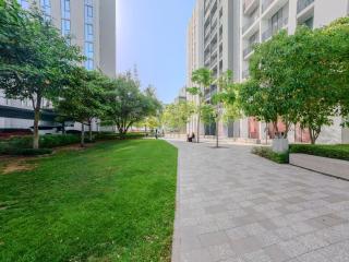 Premium 3BR - Maid Room - Boulevard Aljada by Arada -Pool - Gym - 3