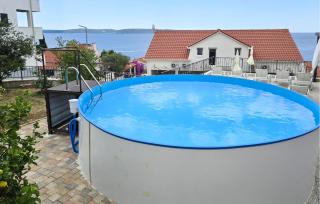 Amazing Apartment In Okrug Gornji With Wifi - 3