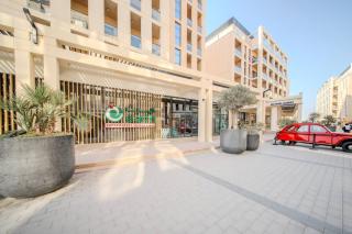1BHK Elegant Apartment - The Artist Home - 6